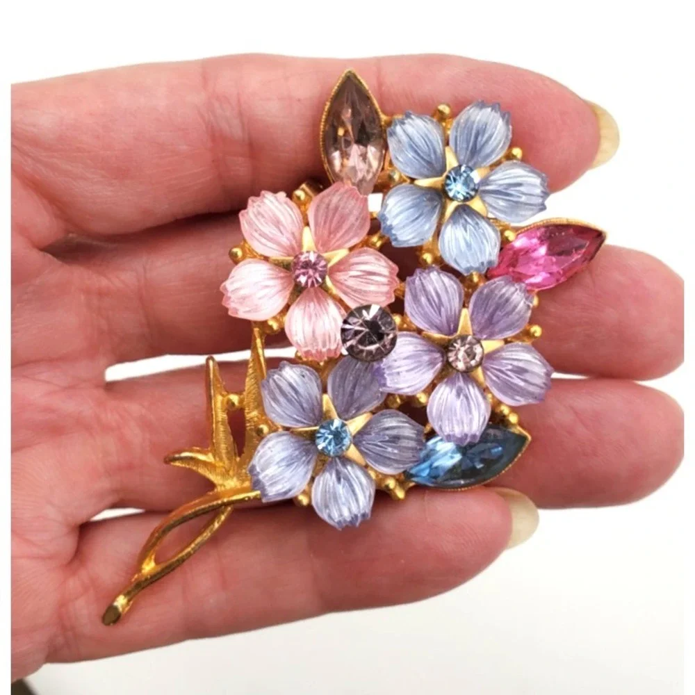 Vintage Jeweled Ribbed Glass Pink Purple Violets Brooch Pin Flowers